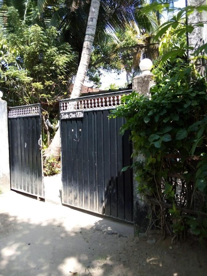 Triple One Villa Ahangama Exterior photo