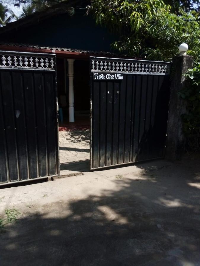 Triple One Villa Ahangama Exterior photo